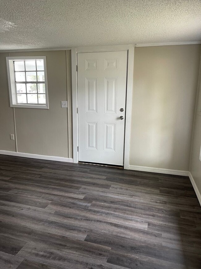 Photo - 3 Bed 1 Bath House