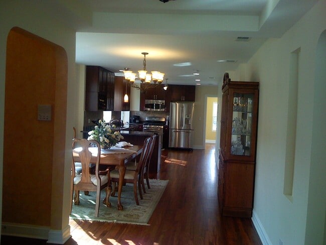 Photo - 2539 W Lunt Ave Unit 1st floor