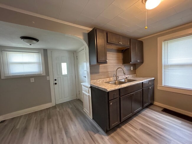 2-Bedroom, 1-Bathroom Home with Basement &... - 2-Bedroom, 1-Bathroom Home with Basement &...
