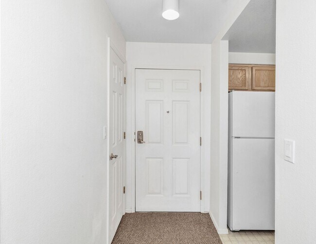 1 Bed 1 Bath Condo Available in Horizon Tower Unit 311 Condo for Rent