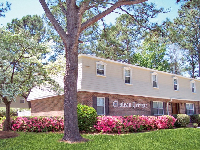 Community - Chateau Terrace Apartments