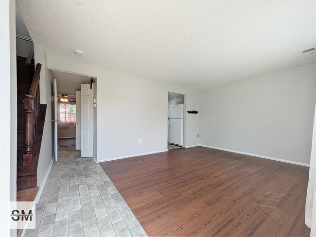 14505 Farmcrest Pl