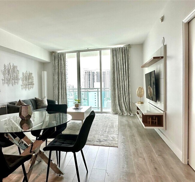 Photo - 951 Brickell Ave Condo Unit #