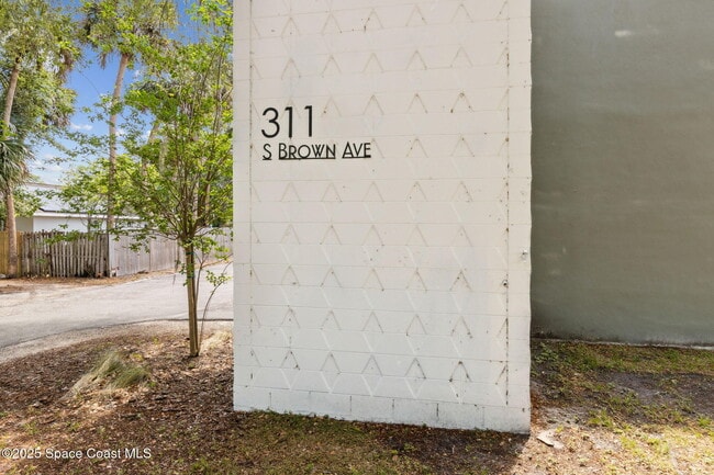 Photo - 311 S Brown Ave Apartment Unit 2