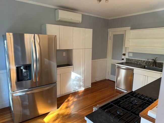 Building Photo - 51 Foskett St Unit 2 Rental