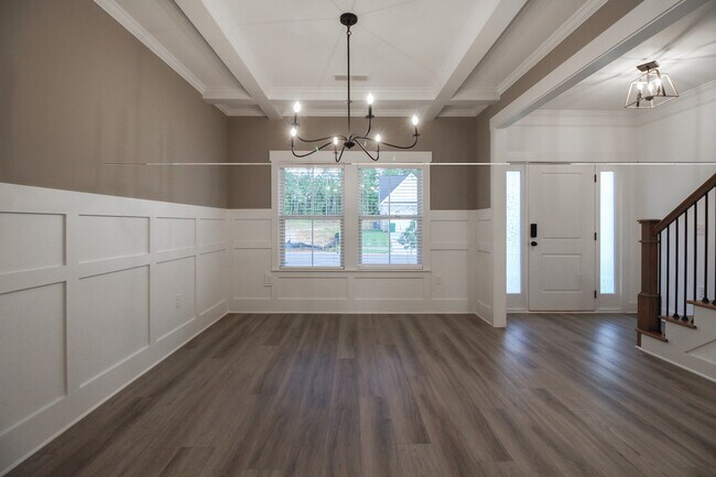 Photo - 2036 Warbler Dr