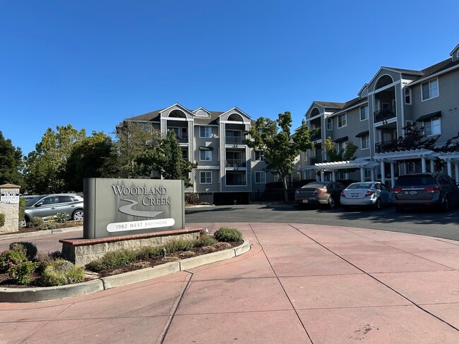 Building Photo - 1982 W Bayshore Rd Unit #132 Rental