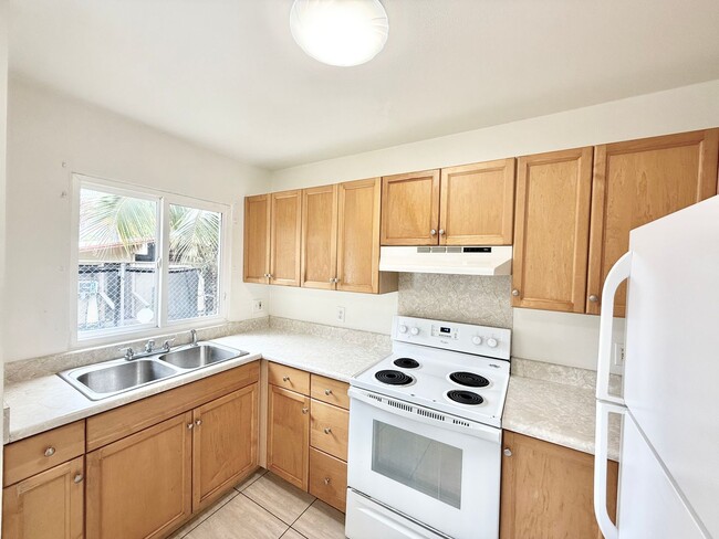 Photo - Huge 6br/3ba SF House with Solar Panels!