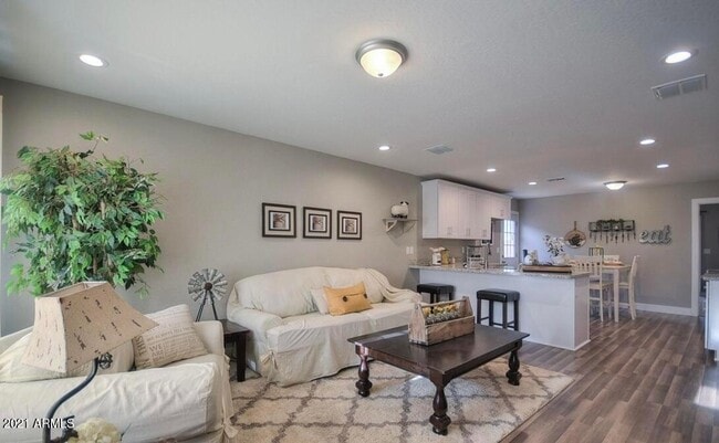 Photo - 4284 W Taylor St