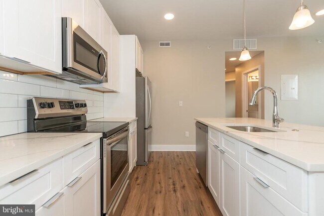 Photo - 2220 Master St Unit 12