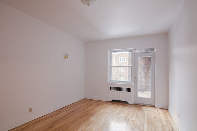 Photo - 6211 Av. Lennox Unité 00D7