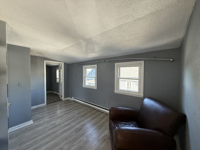 Photo - 144 Franklin St Unit 3