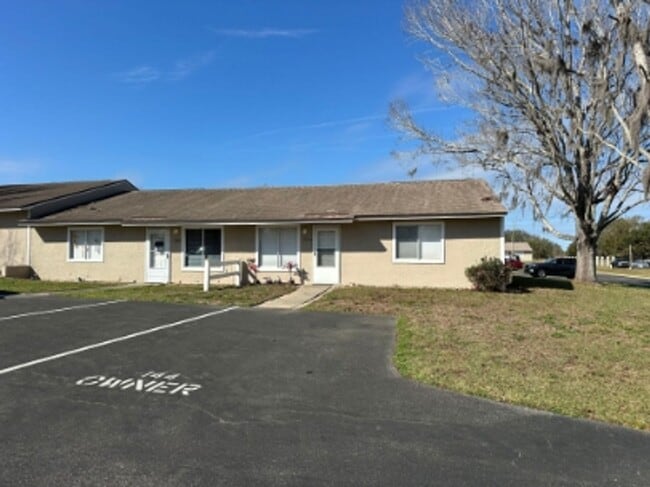 Building Photo - 3/2 Condo in Tavares Ridge w/ Community Pool!