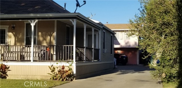 Photo - 281 N Grand St