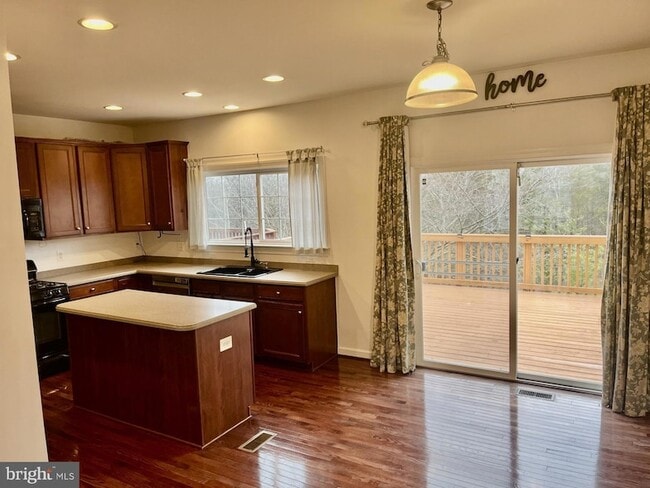 Photo - 6003 Popes Creek Pl