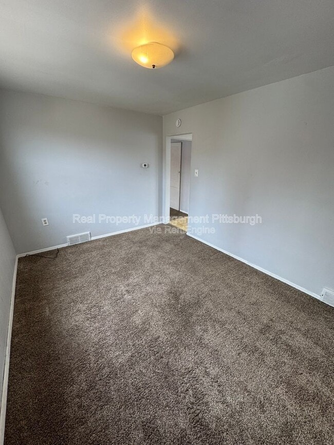 627 5th Ave