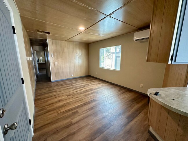 Newly remodeled trailer in park - Newly remodeled trailer in park House
