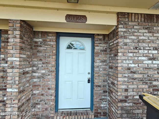 Photo - 6028 Duclay Rd