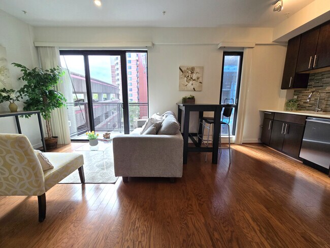 Área de estar - 1320 Fenwick Ln Unidad 508