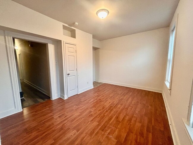 Photo - 644 E Chestnut St Unit Apt 2