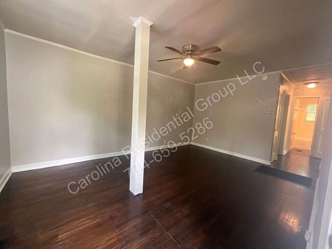 Photo - 6013 Carver Blvd