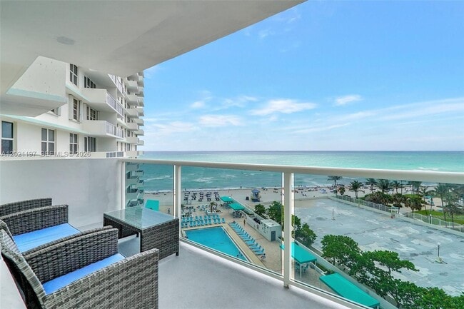 Building Photo - 3725 S Ocean Dr Unit 812