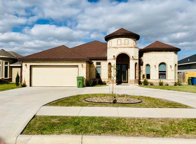 Photo - 3873 Tolosa St