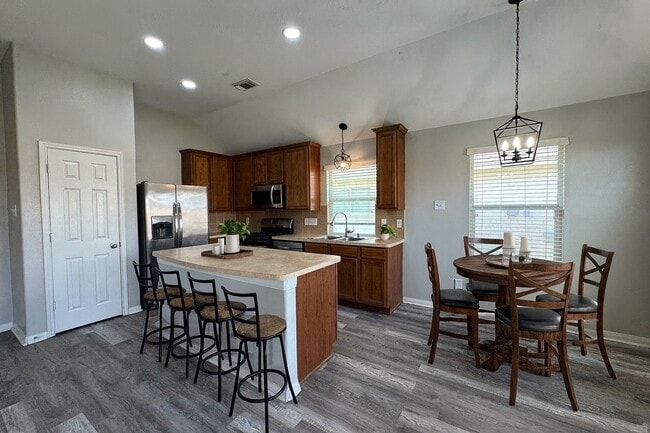 Building Photo - 5907 Yaupon Ridge Dr