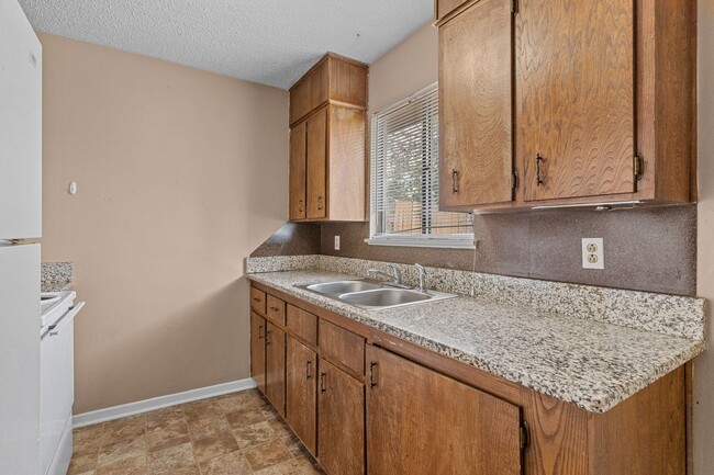 Photo - 1503 Indian Trail Apartment Unit A