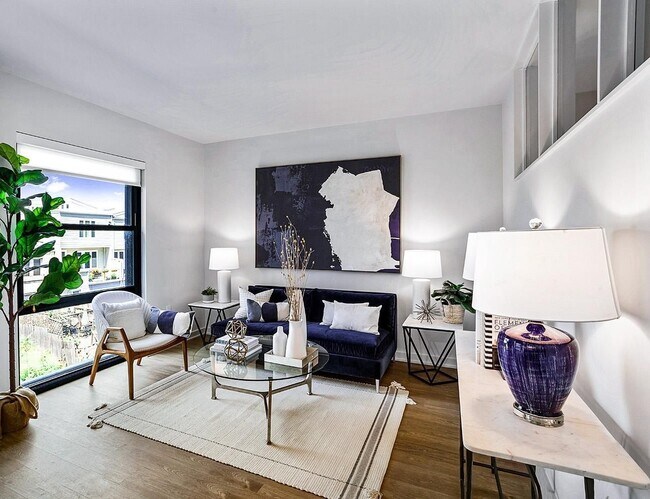 Photo - 1625 Eckington Pl NE Unit 314