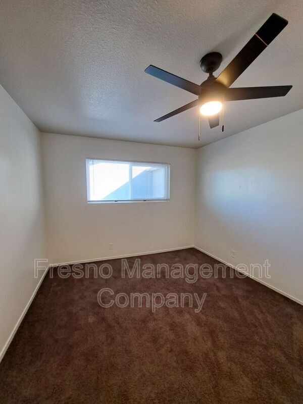 Photo - 1322 E Bulldog Ln Unit E