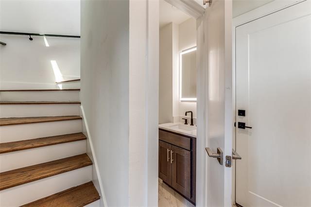 Photo - 4519 San Jacinto St Unit 106