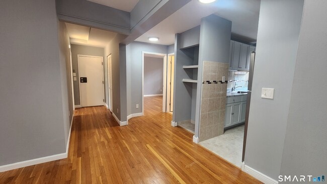 Photo - 16-20-20 Townley St Unit C3