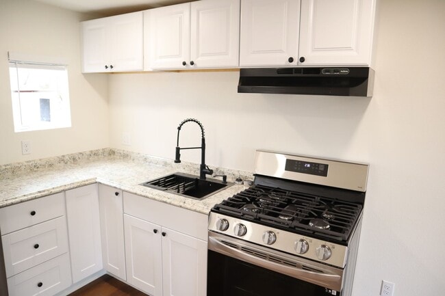 Photo - Fully Renovated, Cozy, and In Town!!!