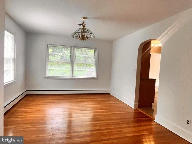 Photo - 430 Sked St