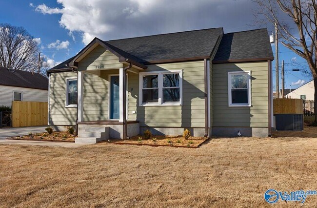 Photo - 3904 Cypress Ave SW