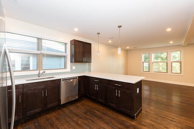 Photo - 27 1st St Unit 1