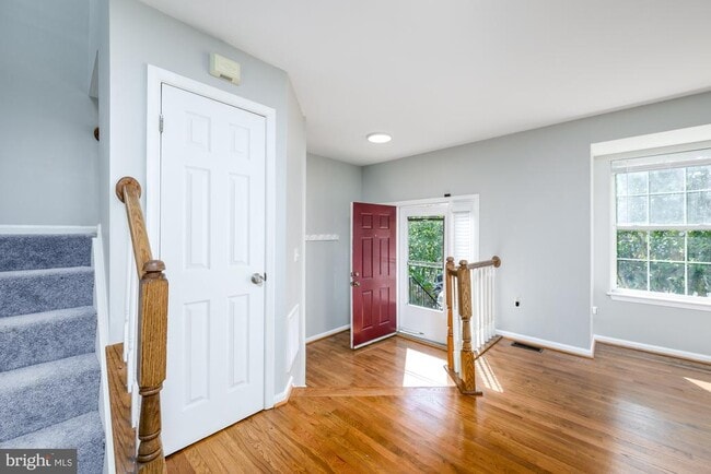 Photo - 105 Brenwick Ct