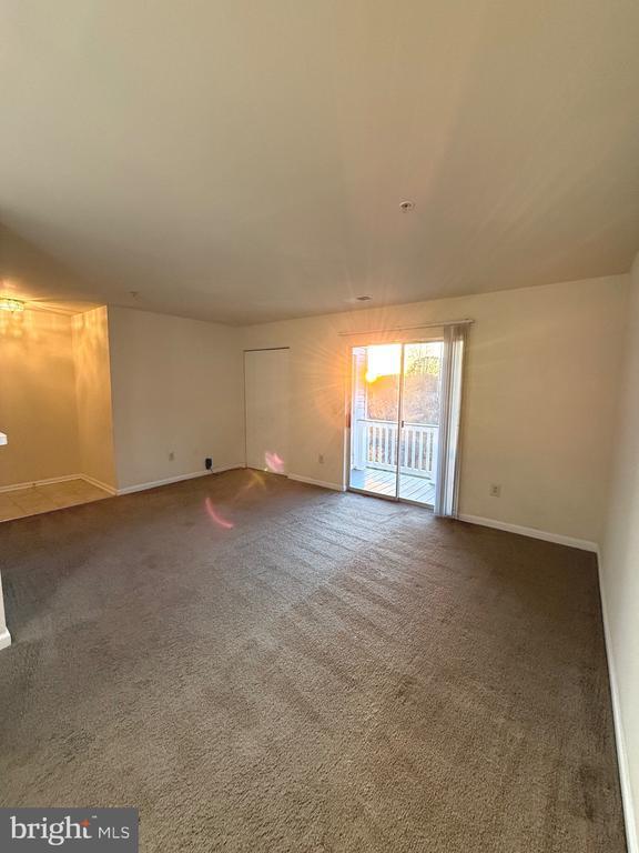 Building Photo - 32 White Pine Cir Unit 203