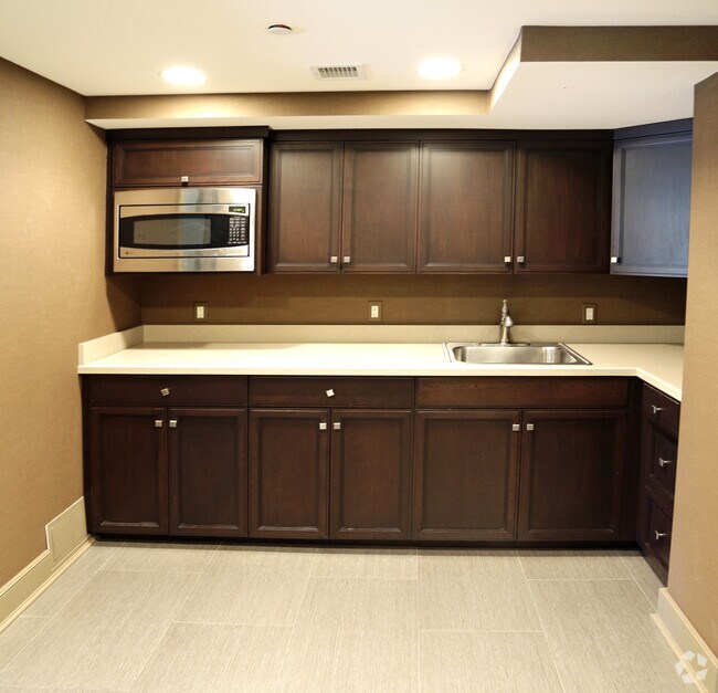 The Pierre Apartments Hackensack, NJ