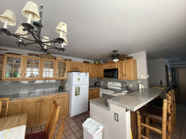 21 Crested Mountain Ln