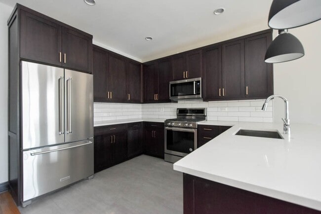 3923 N Ashland Ave Unit 6C