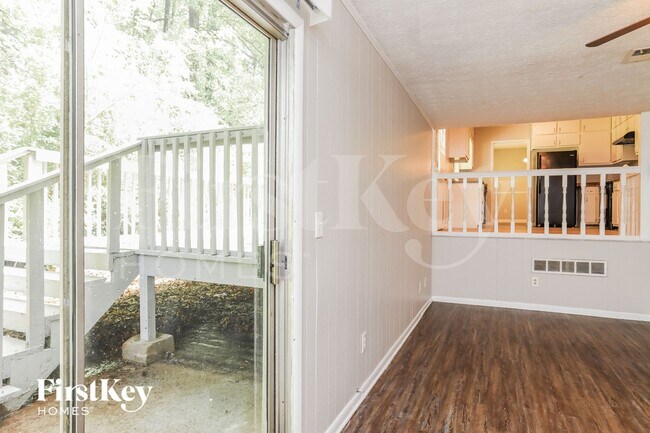 Photo - 4073 Cedar Ridge Trail