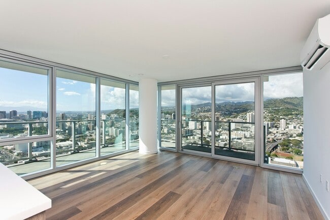 Building Photo - 1515 Liona St Unit 4118