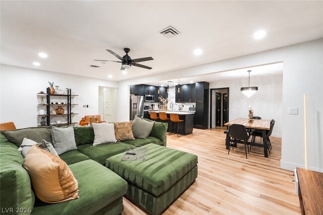 31 Jade Cir