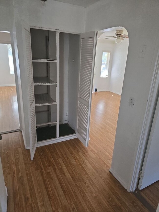 Photo - 2 bedroom for rent near Kenwood/St. Pete!