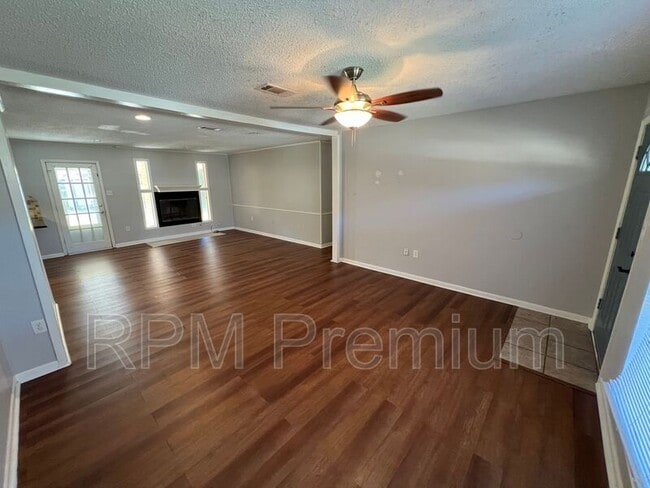 Photo - 9344 Tasmania Ave