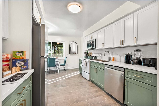 Photo - 4989 Randlett Dr Unit ID1464997P