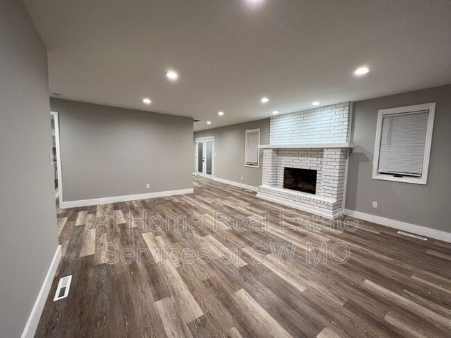 Photo - 738 E Powell St