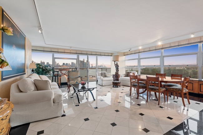 Photo - 6050 Boulevard E Unit 3H